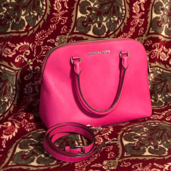 Michael Kors Handbags - Michael Kors fiusha pink handbag